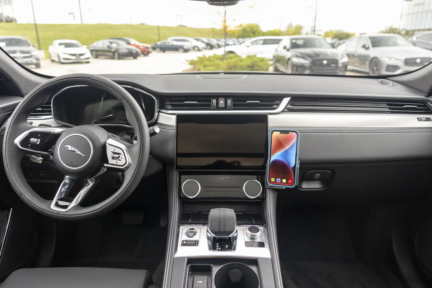 Angled Dash Mount for Jaguar F Pace