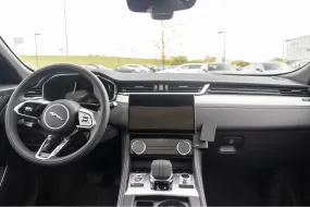 Angled Dash Mount for Jaguar F Pace