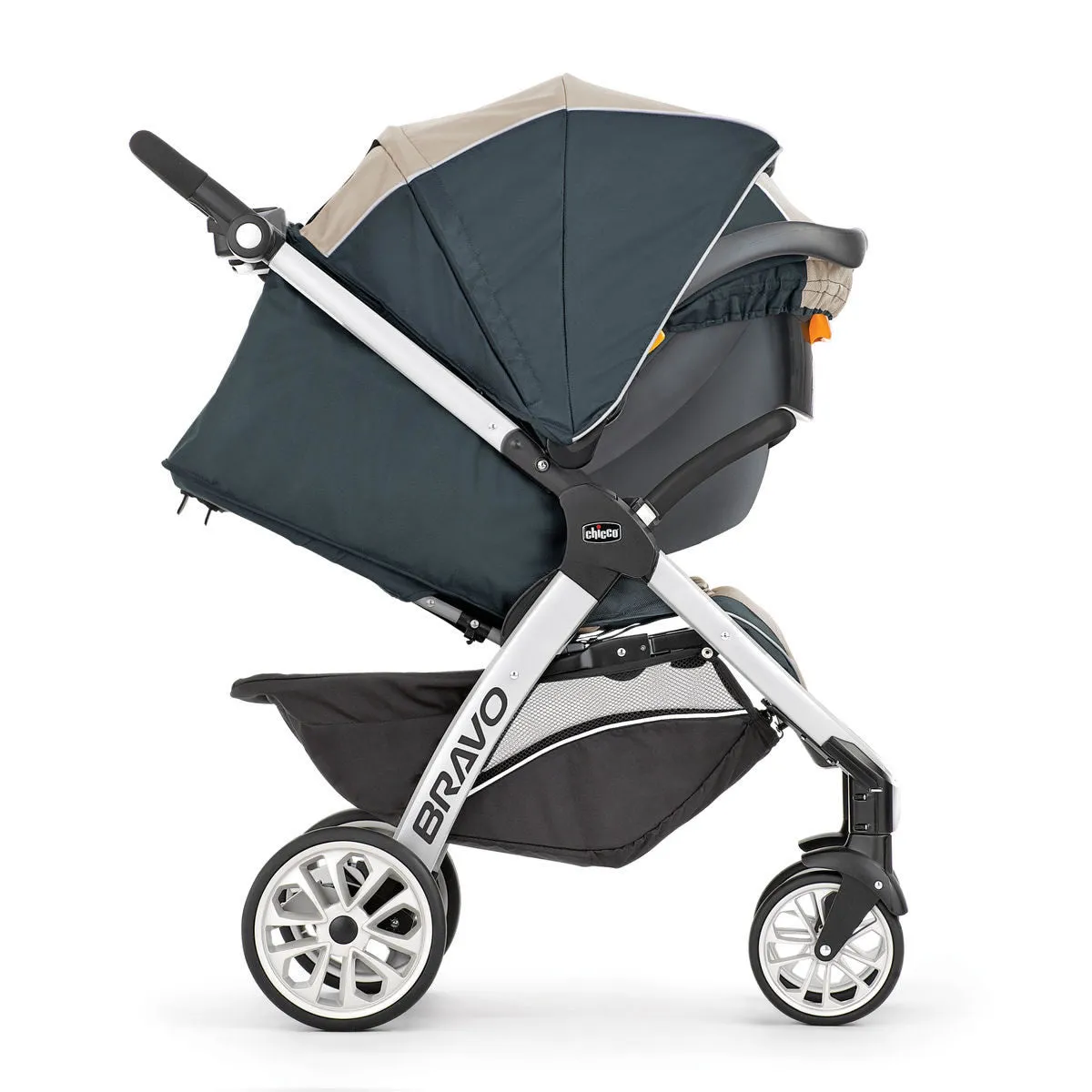 Chicco 2016 Bravo Trio Travel System - Rainfall