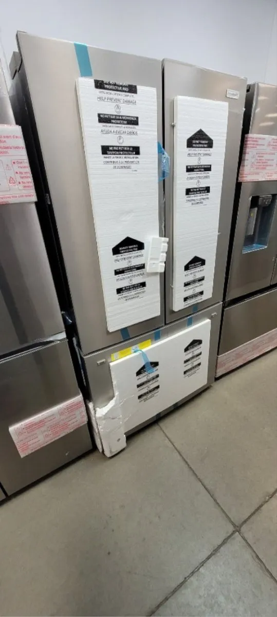 FRFN2813AF - REFRIGERATORS - Frigidaire - French 3-Door - Stainless Steel - Open Box