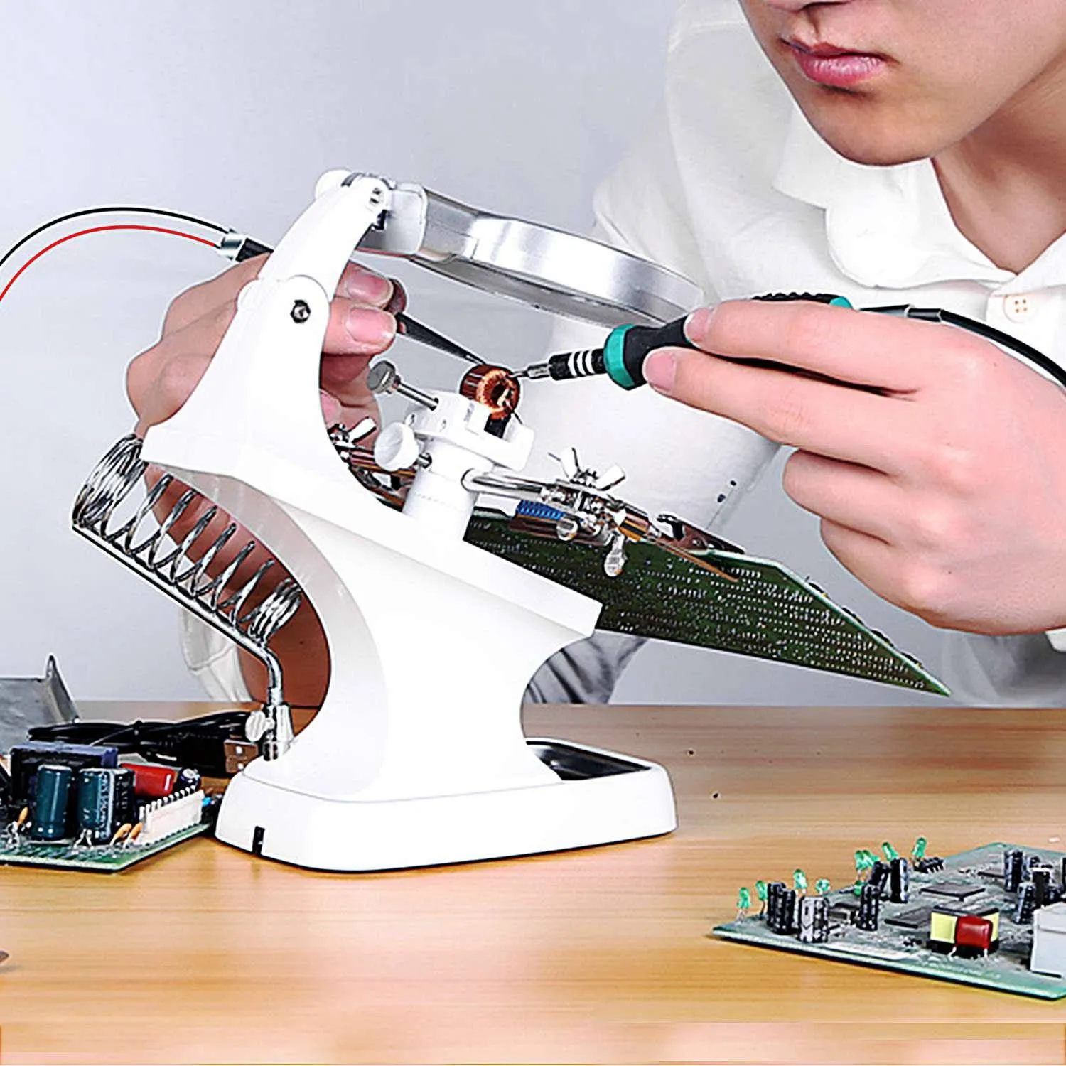 LED Lights Helping Hands Magnifying Glass