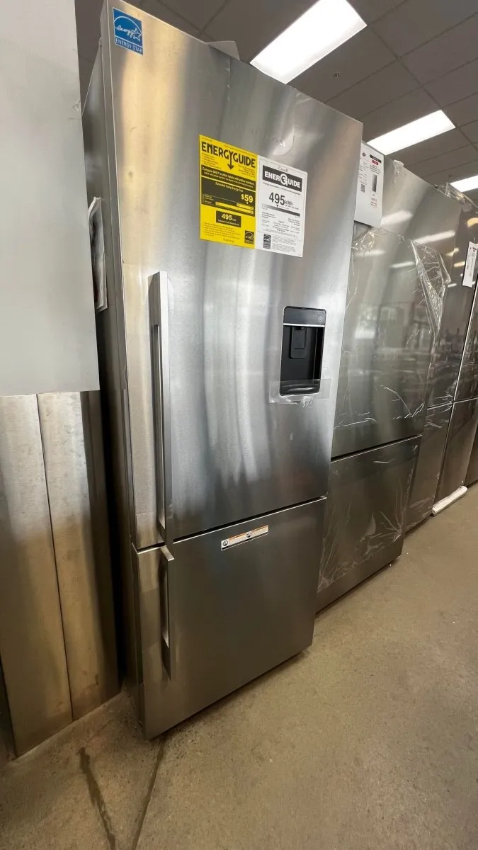 RF135BDRUX4N - REFRIGERATORS - Fisher & Paykel - Bottom Freezer - Stainless Steel - Open Box