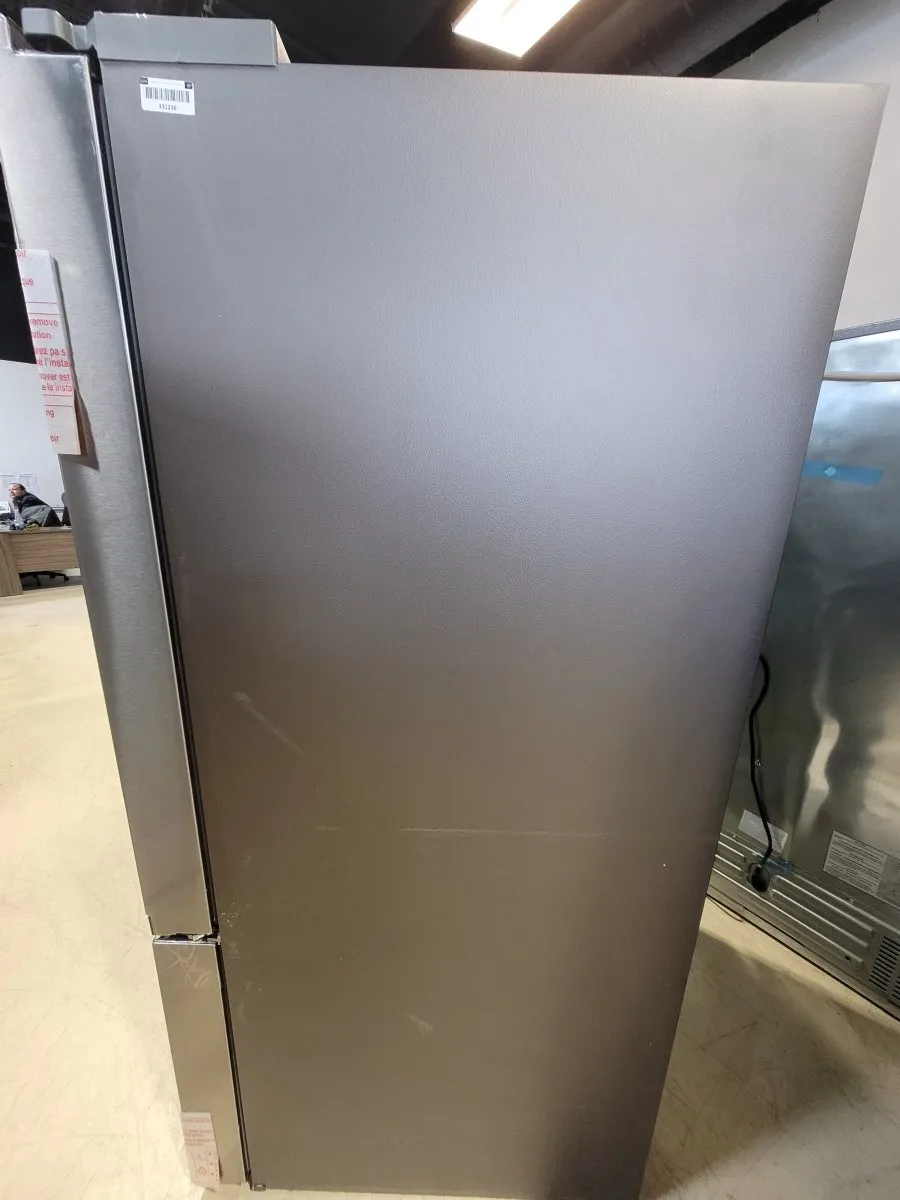 RF32CG5N10SR - REFRIGERATORS - Samsung - French 3-Door - Stainless Steel - Open Box