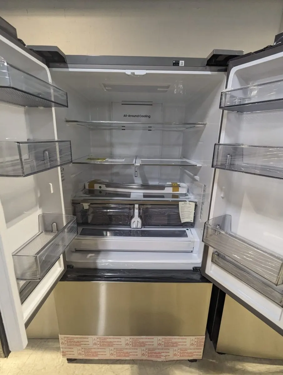RF32CG5N10SR - REFRIGERATORS - Samsung - French 3-Door - Stainless Steel - Open Box
